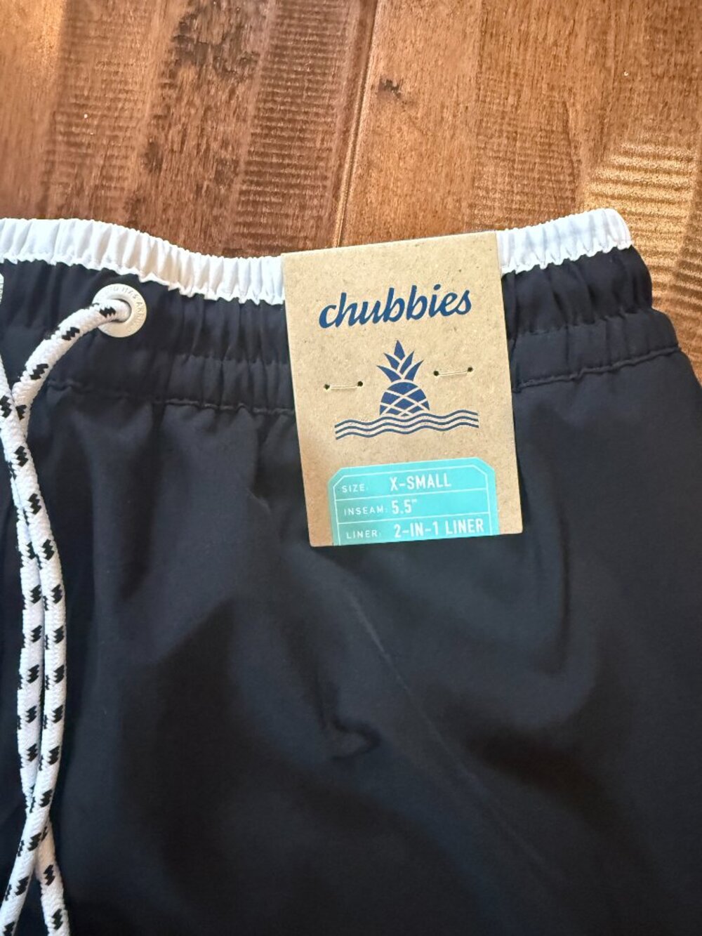 Chubbies The Under the Capes 5.5" (Classic Lined Swim Trunk) - Mens XS - Picture 3 of 4